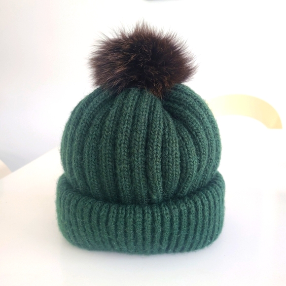 Winter knitted hat / beanie - Picture 4 of 7